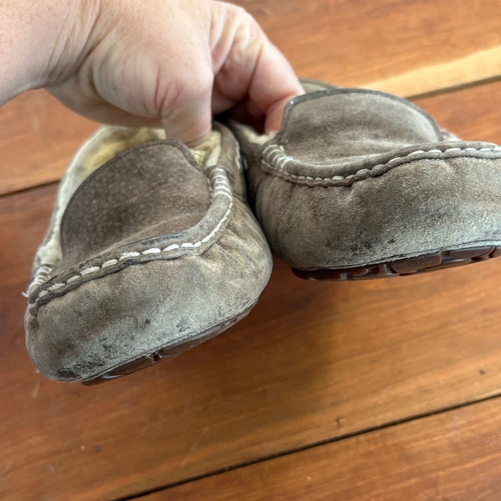 UGG Brown Suede Slippers 8 - Picture 4 of 12